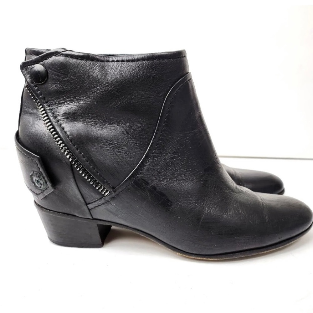 Golden Goose Deluxe Brand Charlotte 40 black leather boots / booties